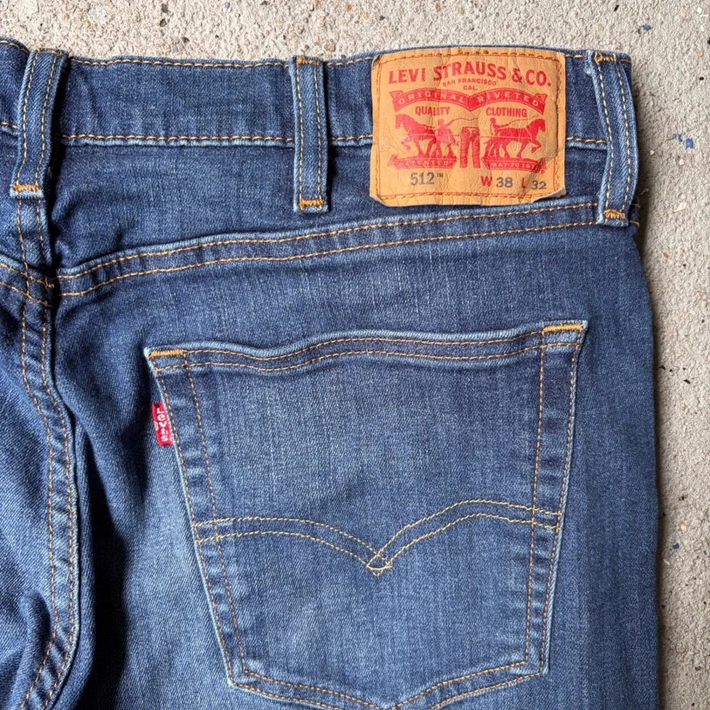Levis 512 Slim Taper Mens Jeans 38x32 Medium Wash Blue Denim Pants Stretch